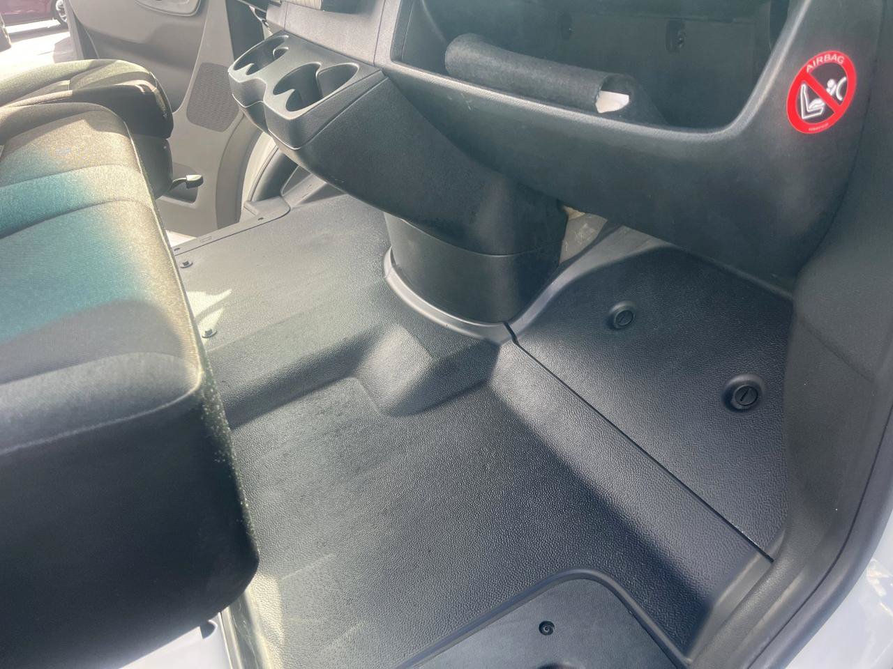 Used 2023 Mercedes-Benz Sprinter 4500 image 24