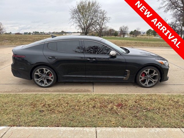 Used 2020 Kia Stinger GT image 2