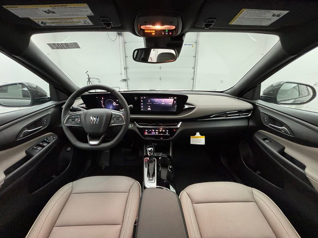 New 2026 Buick Envista Avenir image 2