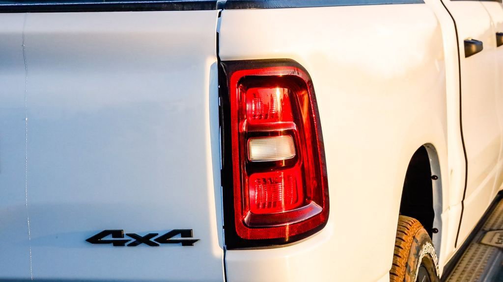New 2026 RAM 1500 Express AWD/4WD image 10