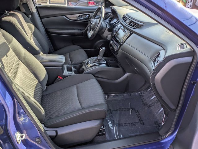 Used 2019 Nissan Rogue SV w/ Premium Package image 5