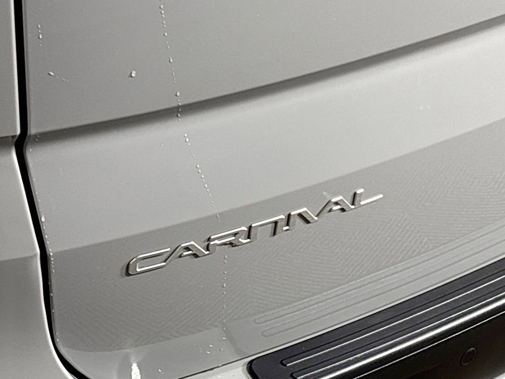 Certified 2024 Kia Carnival EX image 24