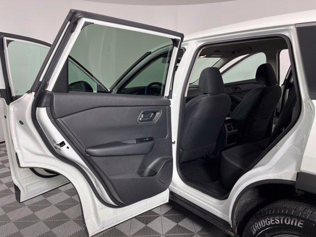 Certified 2025 Nissan Rogue S FWD image 39