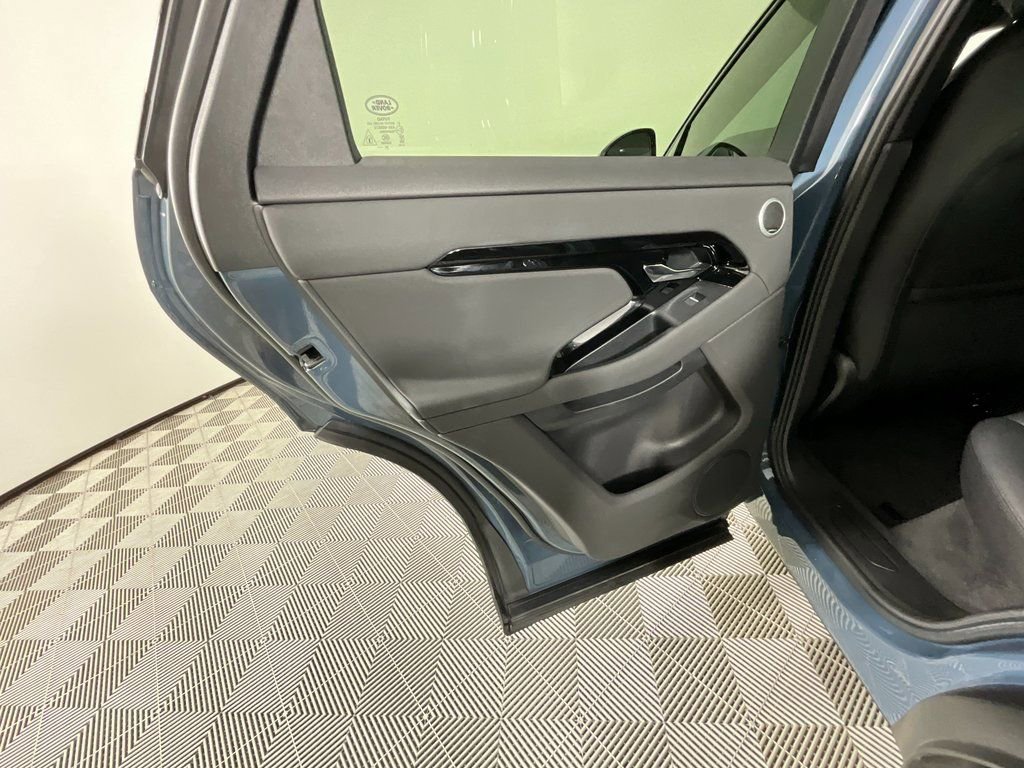 Used 2026 Land Rover Range Rover Evoque S image 27