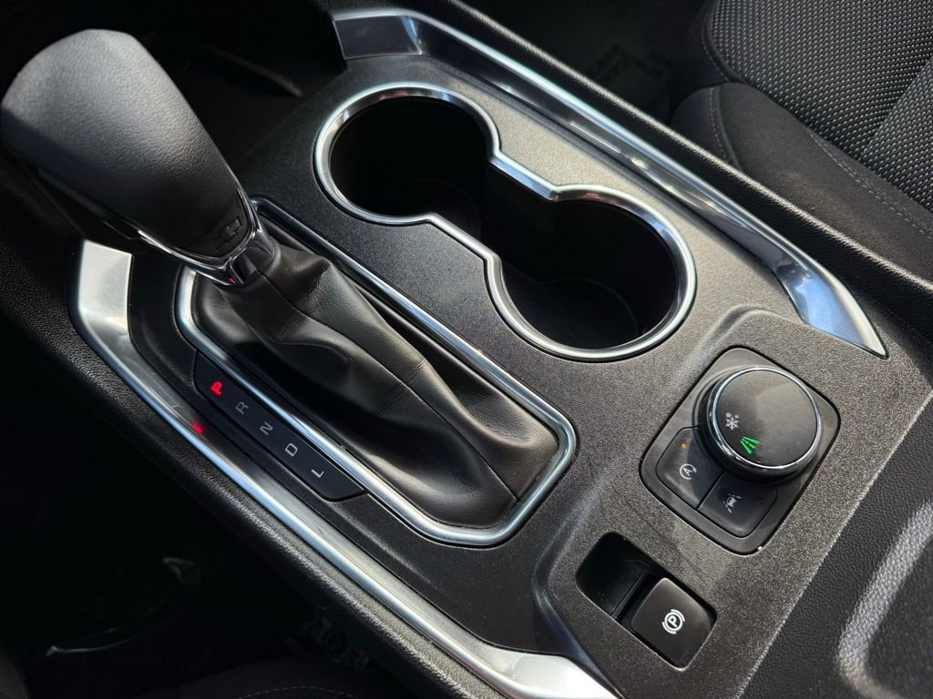 Used 2023 Chevrolet Traverse LT image 27