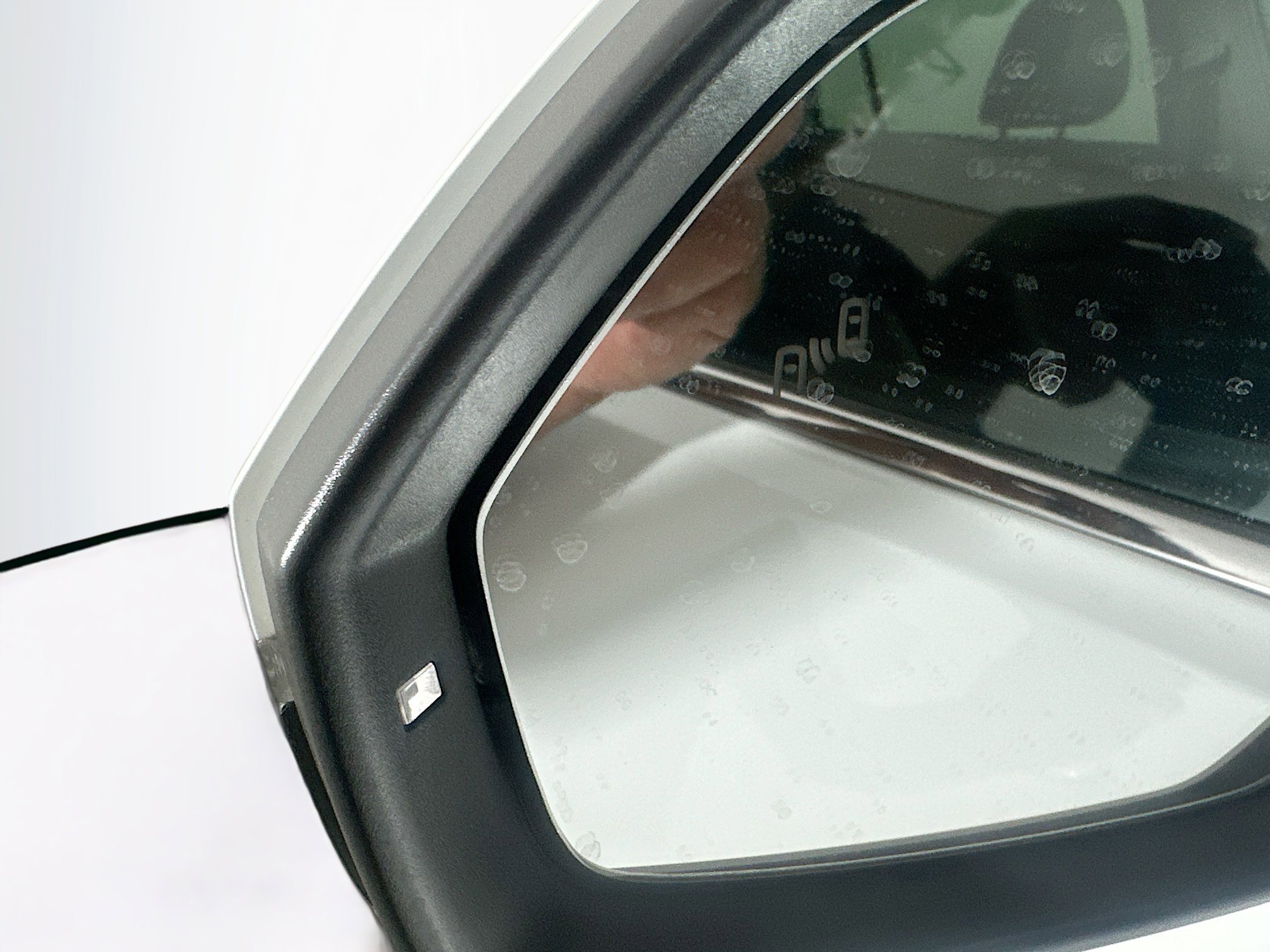 Used 2025 Volkswagen Atlas SE image 16