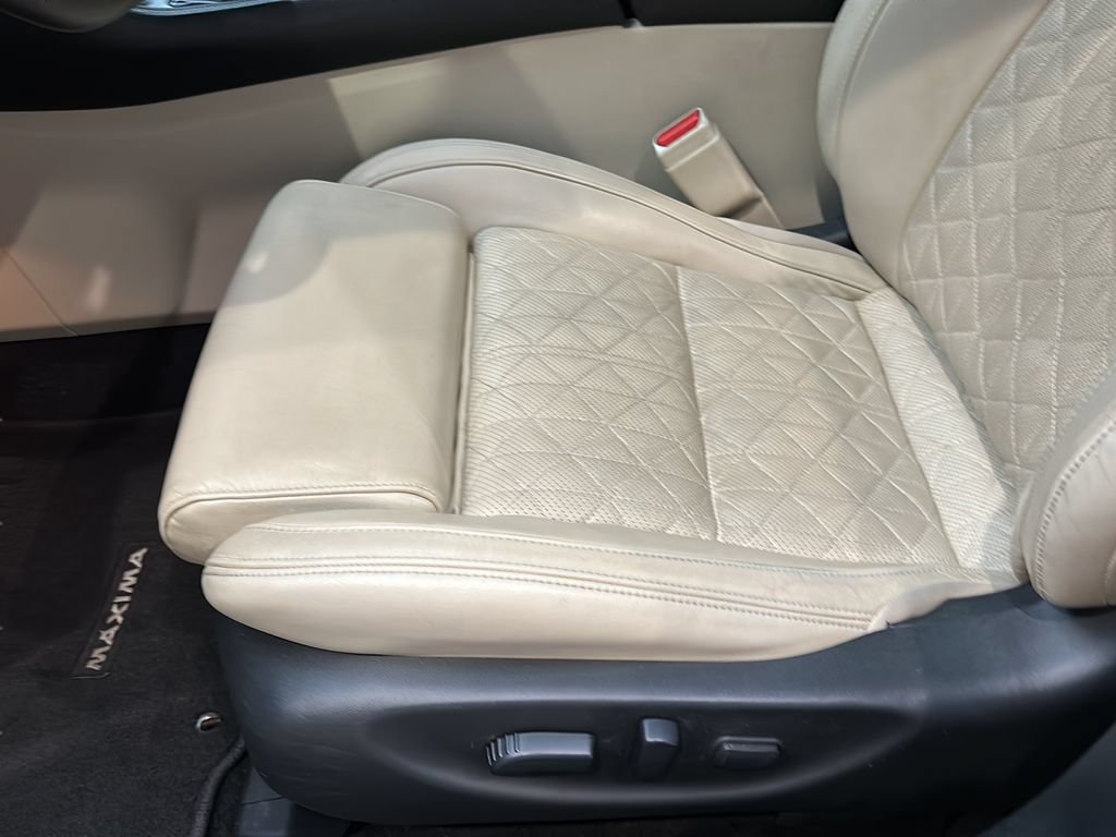 Used 2016 Nissan Maxima Platinum FWD image 15