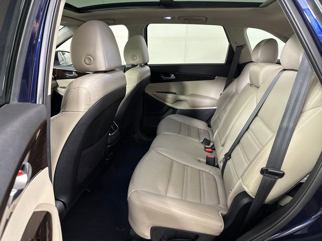 Used 2020 Kia Sorento EX image 25