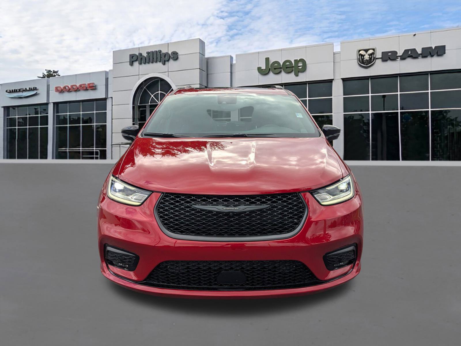 New 2026 Chrysler Pacifica Limited w/ S Appearance Package image 8