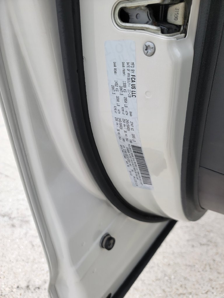 Used 2020 Chrysler Pacifica Limited FWD image 23