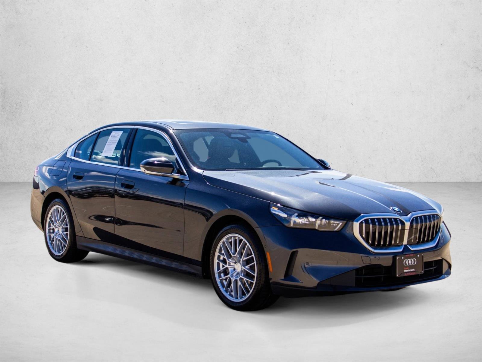 Used 2024 BMW 540i xDrive w/ Premium Package AWD/4WD video 3