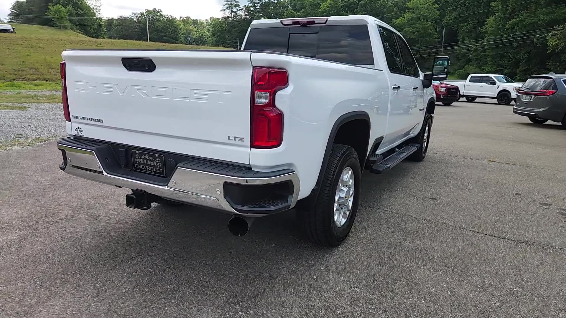 Used 2024 Chevrolet Silverado 2500 LTZ w/ LTZ Convenience Package AWD/4WD image 13