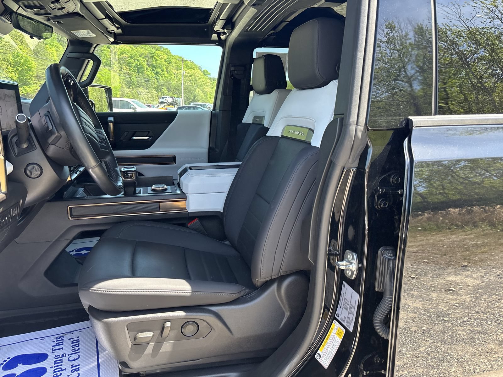 Used 2024 GMC Hummer EV 2X AWD/4WD image 11