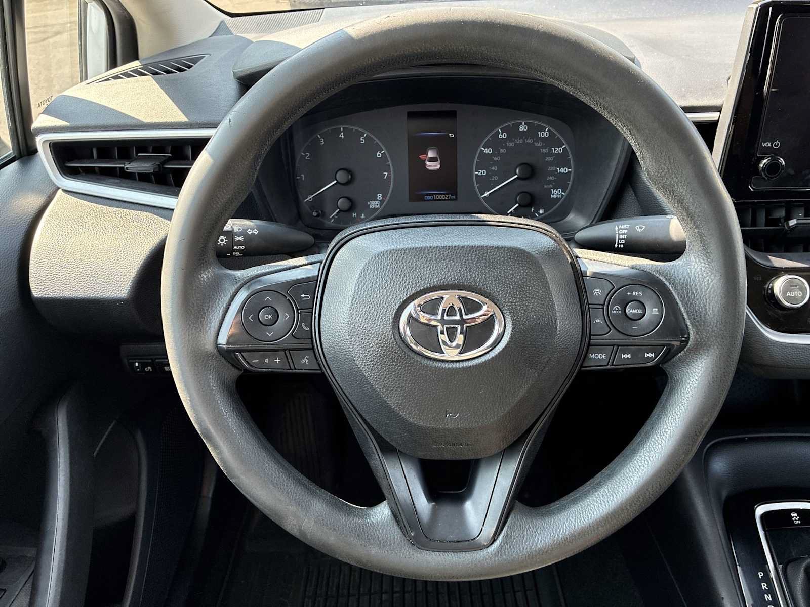 Used 2024 Toyota Corolla LE FWD image 11
