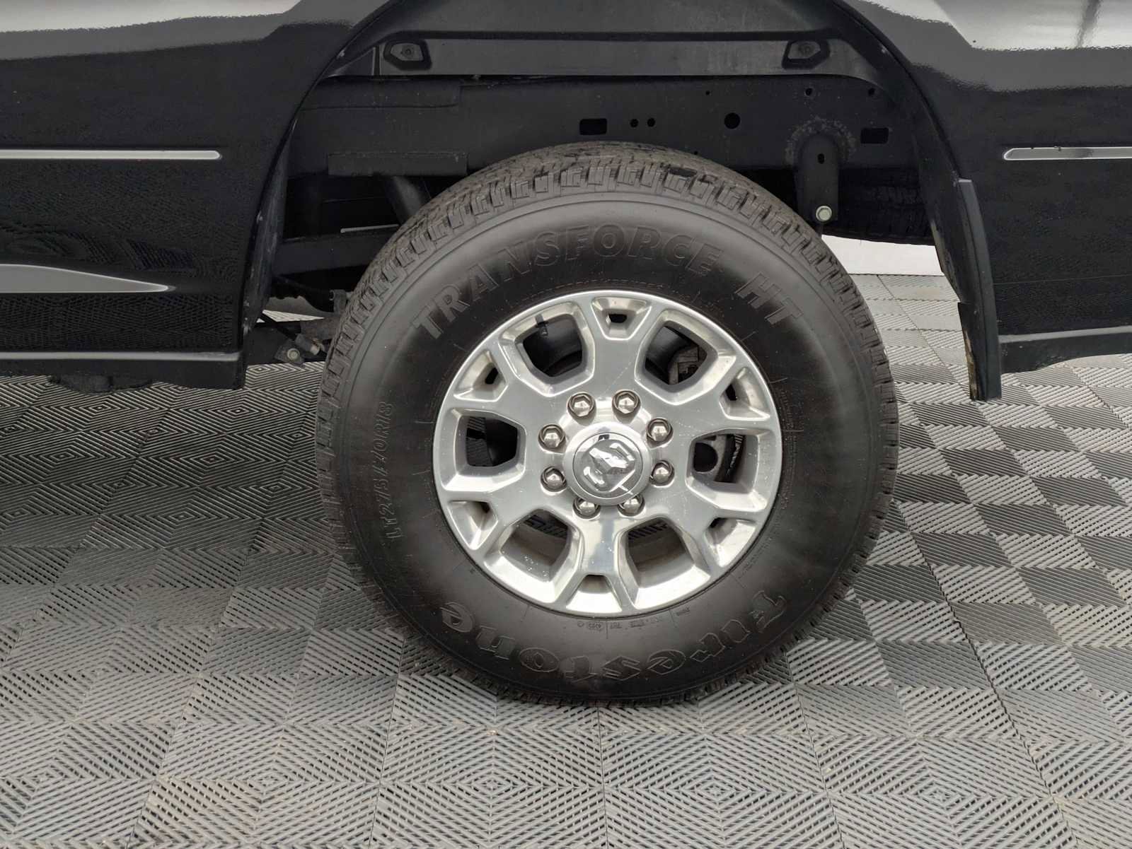 Used 2024 RAM 2500 Laramie w/ Safety Group image 17