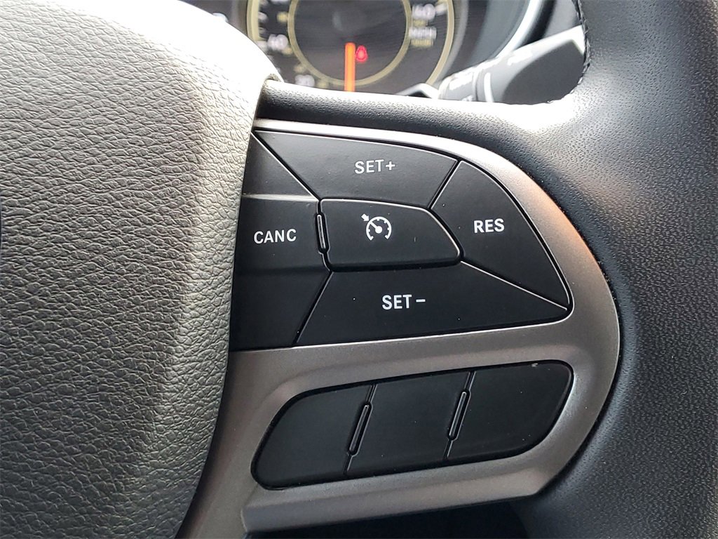 Used 2021 Jeep Cherokee Latitude Lux w/ Comfort/Convenience Group image 21