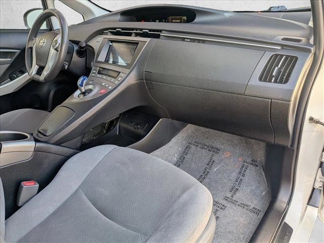 Used 2015 Toyota Prius Three image 20