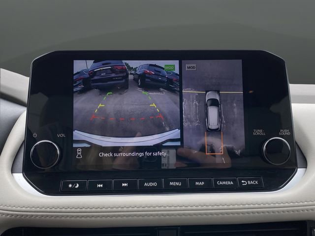 Used 2023 Nissan Rogue SL w/ SL Premium Package image 11