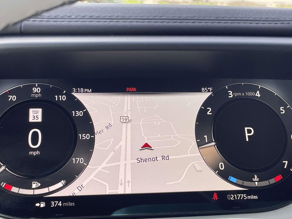 Used 2023 Land Rover Range Rover Sport SE Dynamic image 31