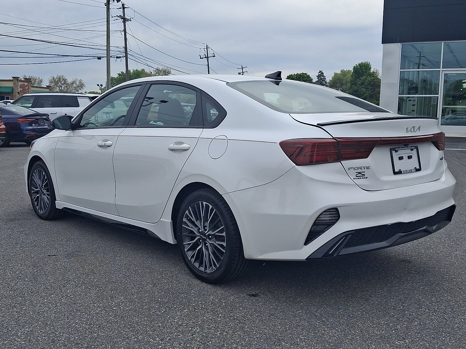 Used 2023 Kia Forte GT-Line w/ GT-Line Technology Package FWD image 4