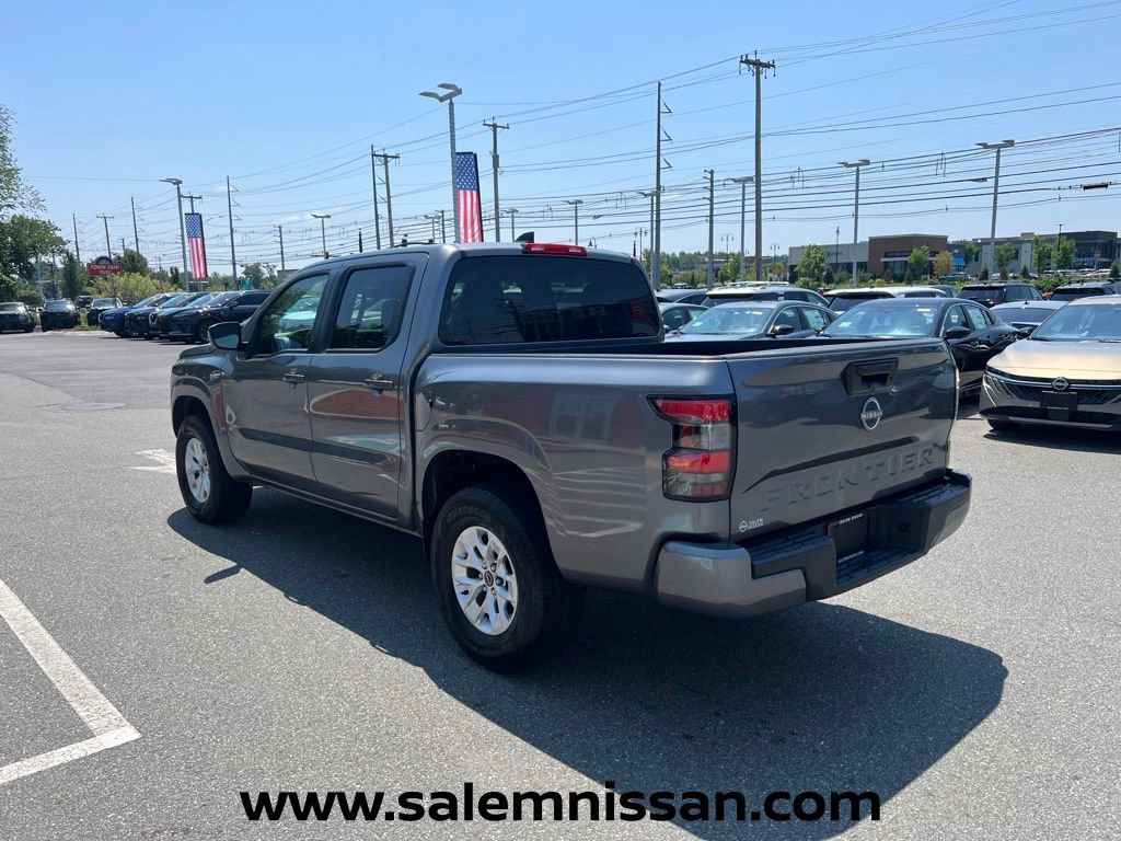 Used 2024 Nissan Frontier SV AWD/4WD image 5