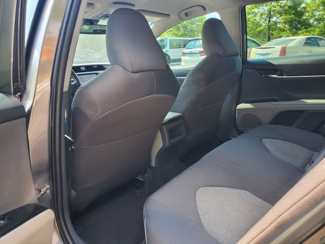 Used 2020 Toyota Camry LE FWD image 8