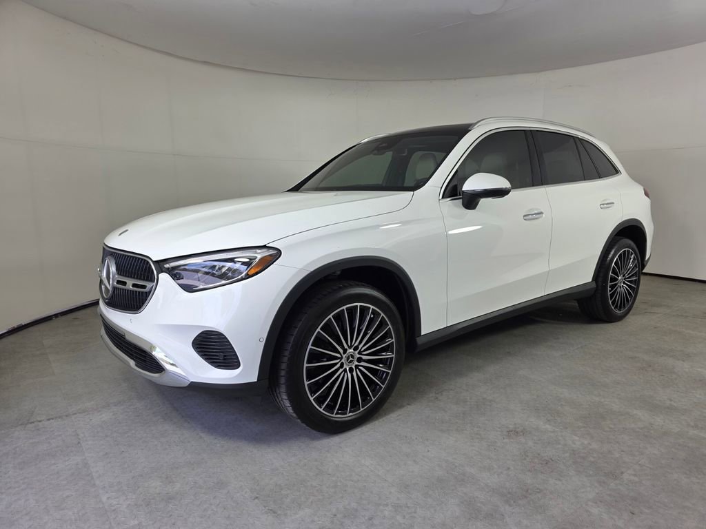 Certified 2025 Mercedes-Benz GLC 300 image 8