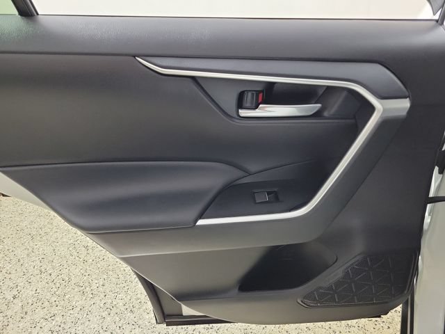 Used 2025 Toyota RAV4 XLE FWD image 14