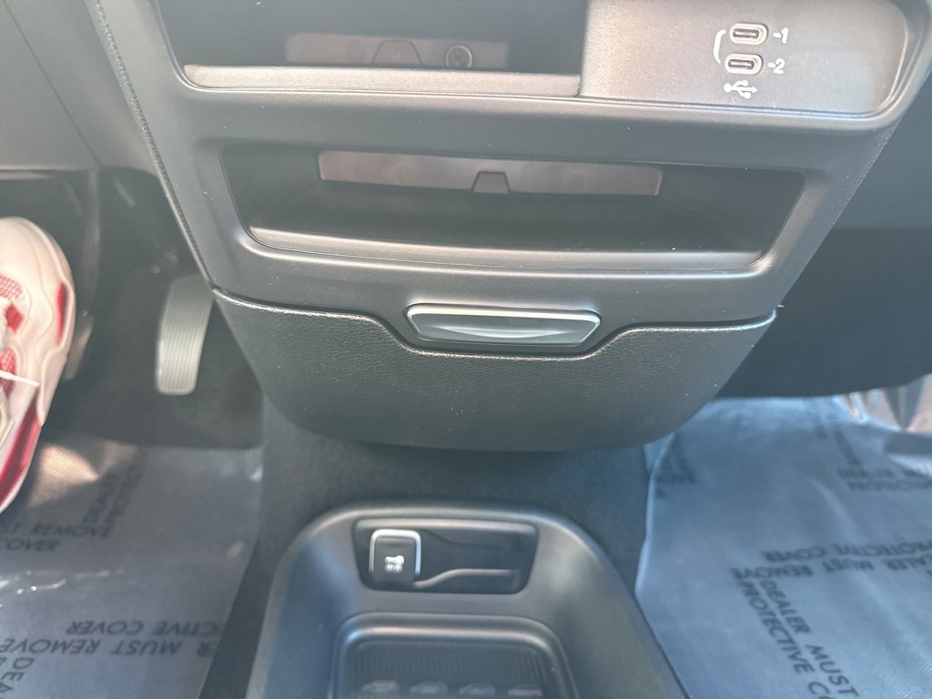New 2026 Chrysler Pacifica Select image 33