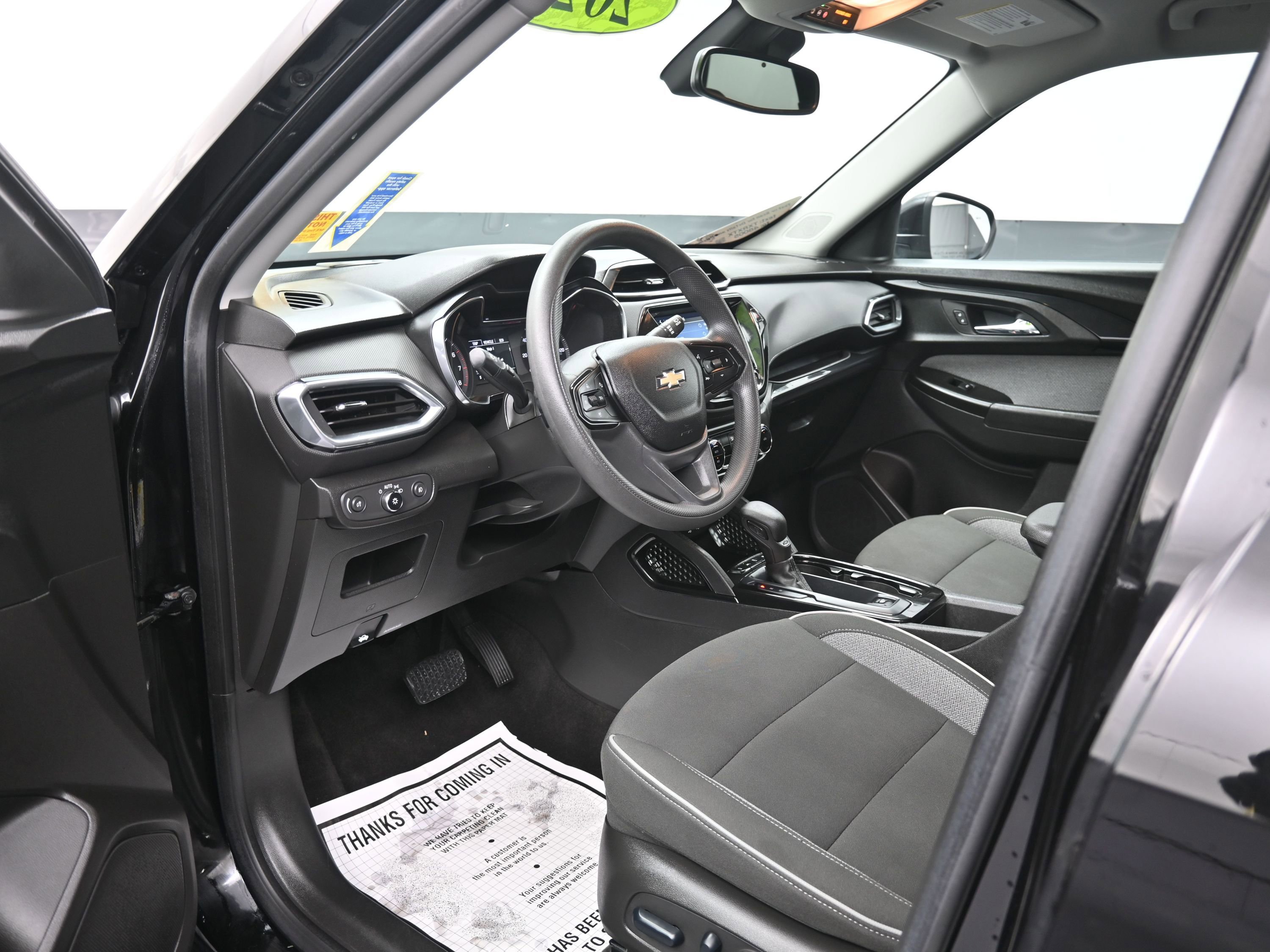 Used 2023 Chevrolet TrailBlazer LT w/ Convenience Package image 17