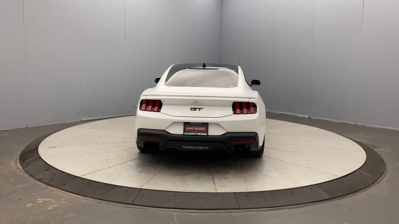 Used 2024 Ford Mustang GT Premium RWD image 4