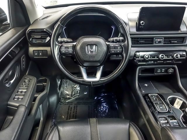 Used 2023 Honda Pilot Touring image 18