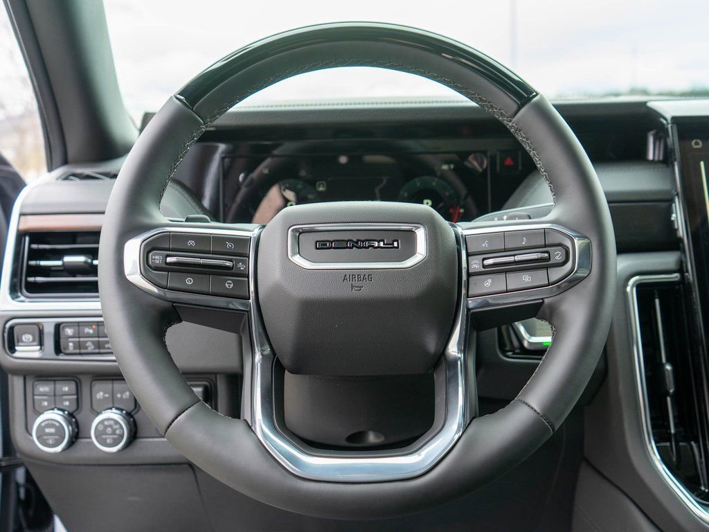 New 2026 GMC Yukon XL Denali w/ Denali Reserve Package image 19