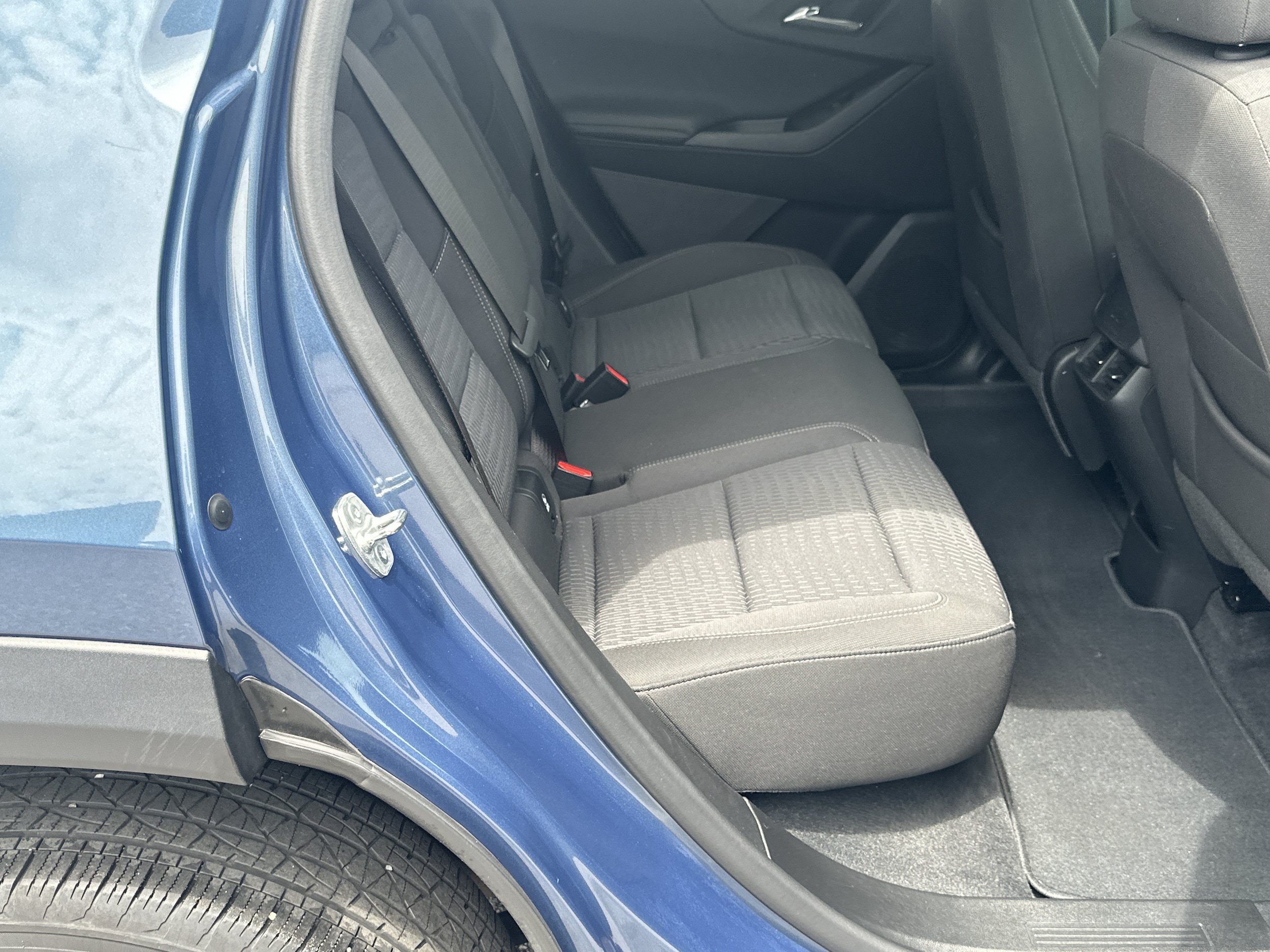 Used 2025 Chevrolet Equinox LT FWD image 15