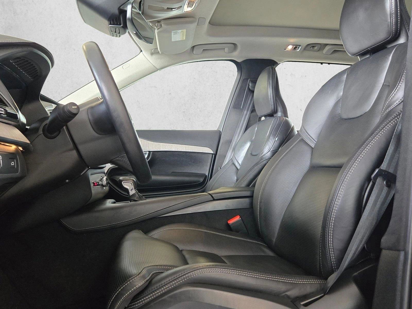 Used 2022 Volvo XC90 T6 Inscription w/ Lounge Package AWD/4WD image 11