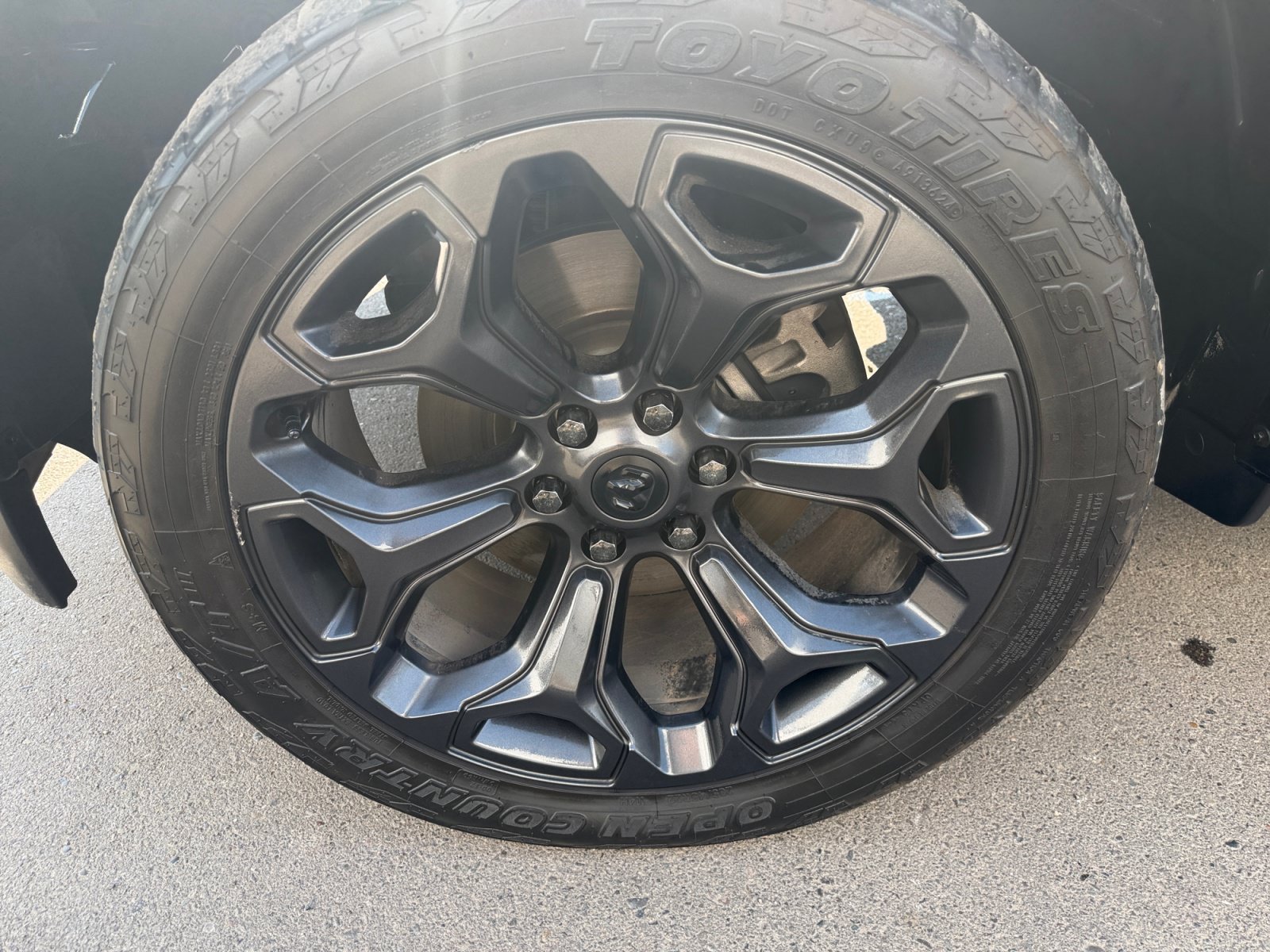 Used 2023 RAM 1500 Limited AWD/4WD image 11