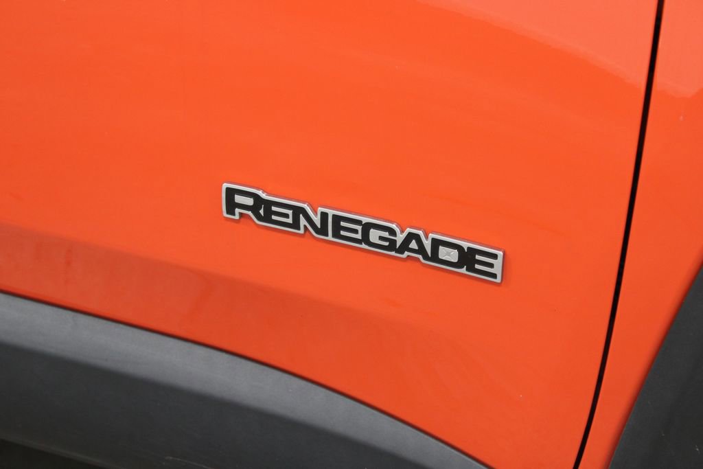 Used 2019 Jeep Renegade Latitude image 11