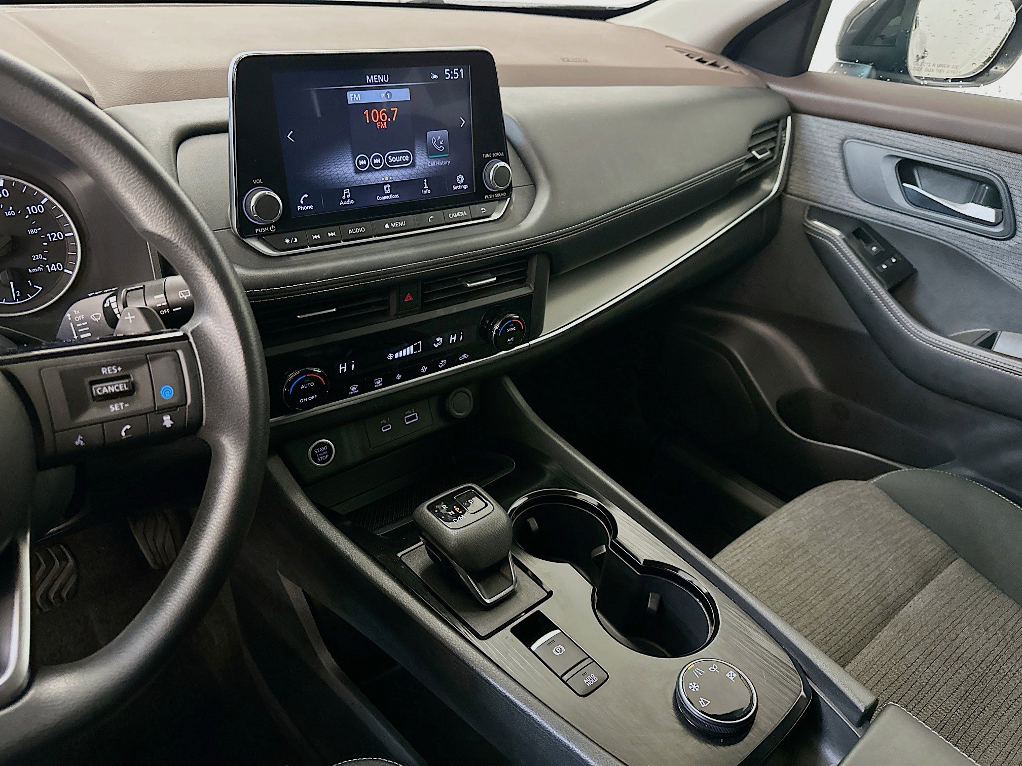 Used 2023 Nissan Rogue SV AWD/4WD image 25
