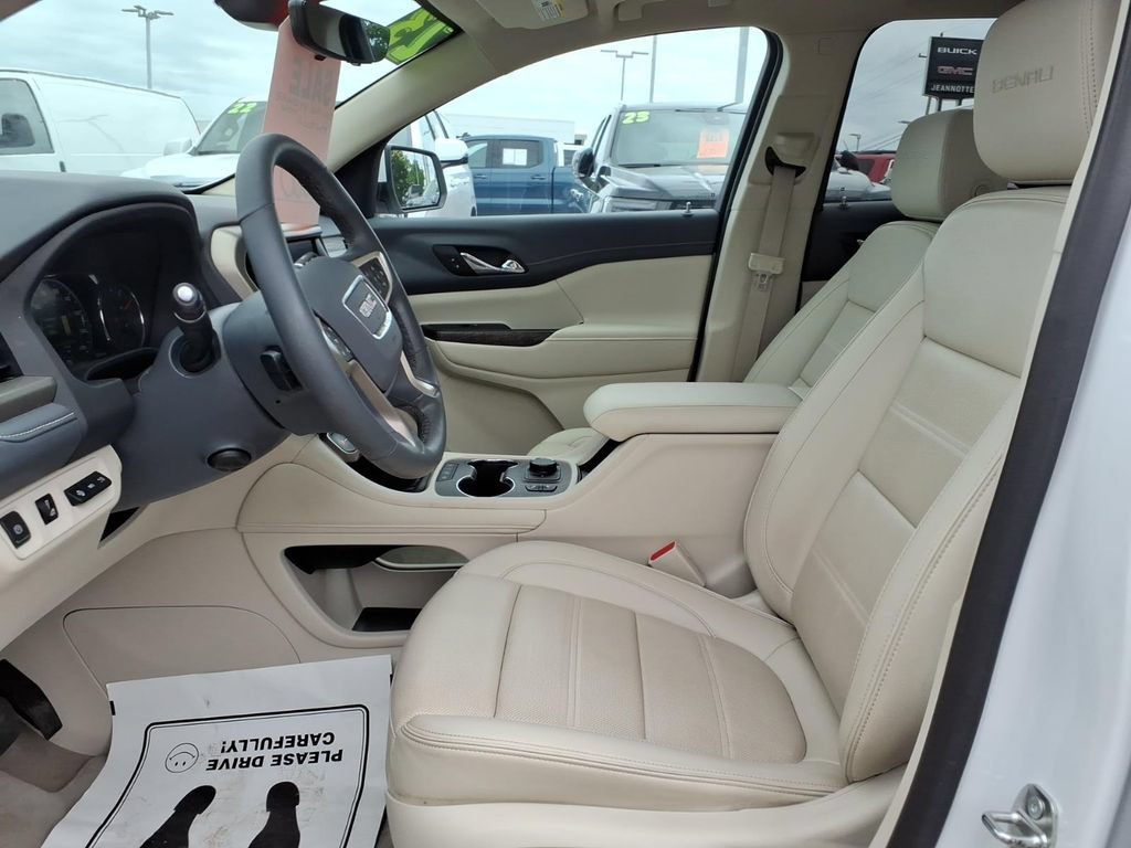 Used 2023 GMC Acadia Denali w/ Denali Technology Package AWD/4WD image 14