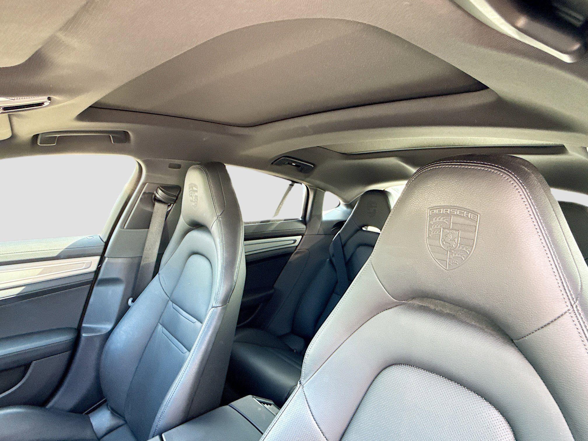 Used 2022 Porsche Panamera 4 Platinum Edition image 27