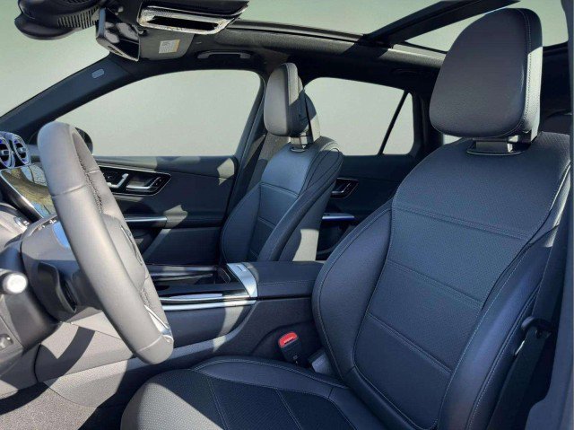 Certified 2025 Mercedes-Benz GLC 300 4MATIC image 20