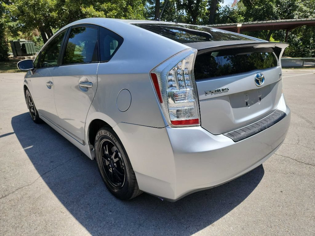 Used 2012 Toyota Prius Two FWD image 5
