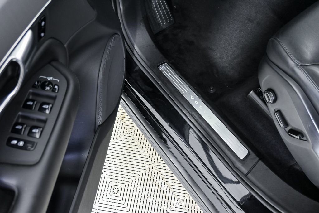 Certified 2025 Volvo XC90 B5 Core AWD/4WD image 9