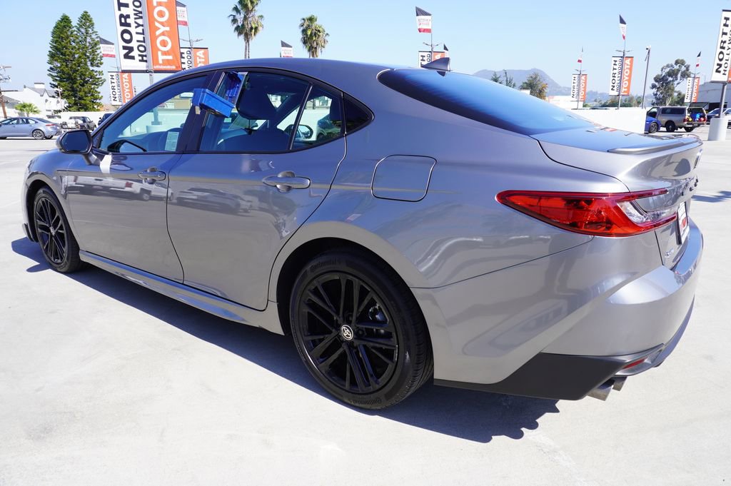 Certified 2025 Toyota Camry SE image 5