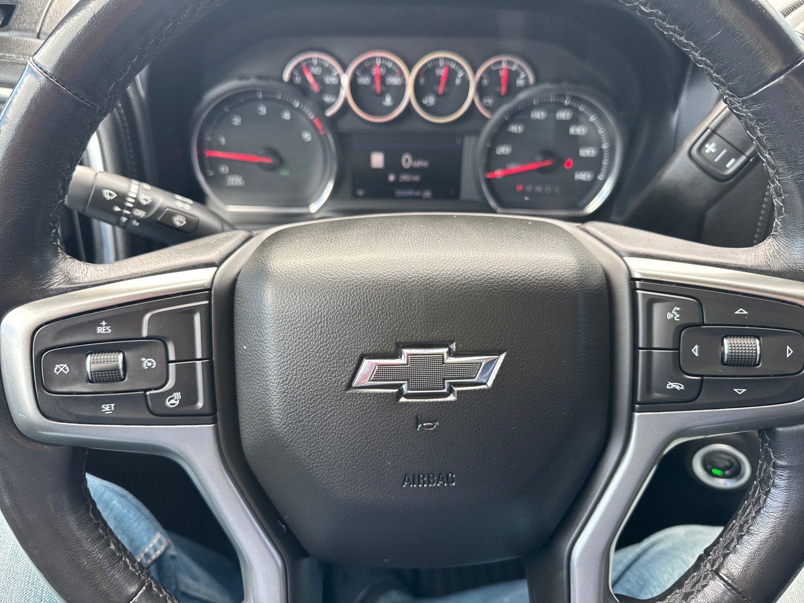Used 2021 Chevrolet Silverado 3500 LTZ w/ LTZ Plus Package AWD/4WD image 12