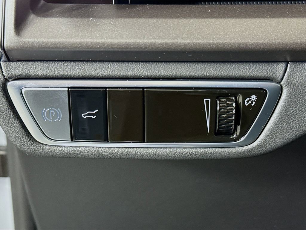 New 2026 Cadillac Vistiq Luxury image 10