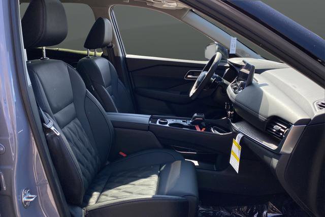New 2026 Nissan Rogue Platinum image 24