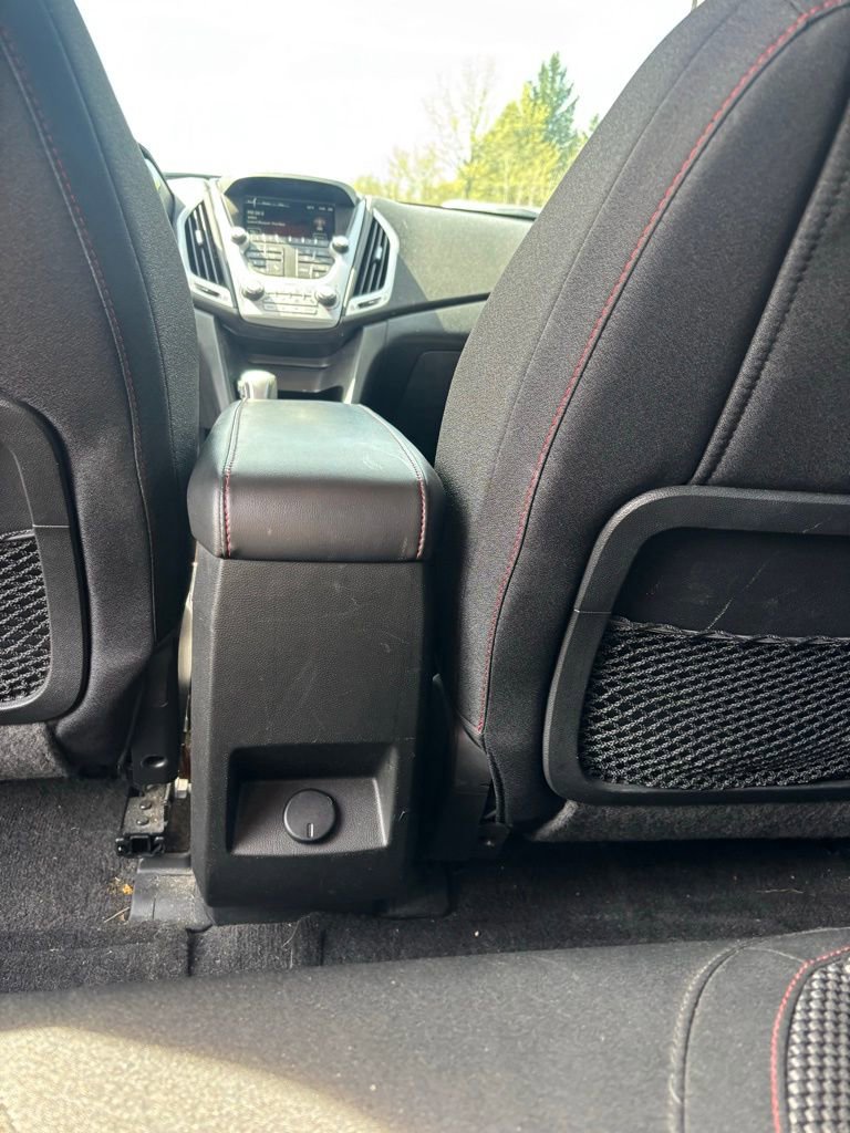 Used 2015 GMC Terrain SLE w/ Convenience Package FWD image 9