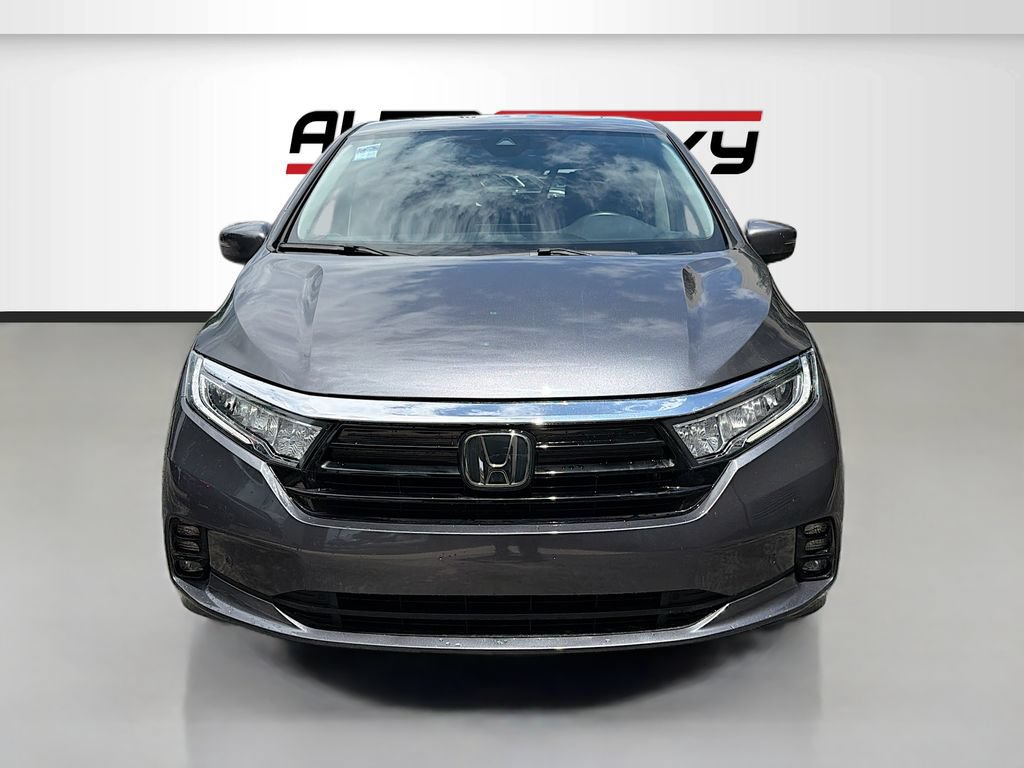 Used 2023 Honda Odyssey Touring image 2