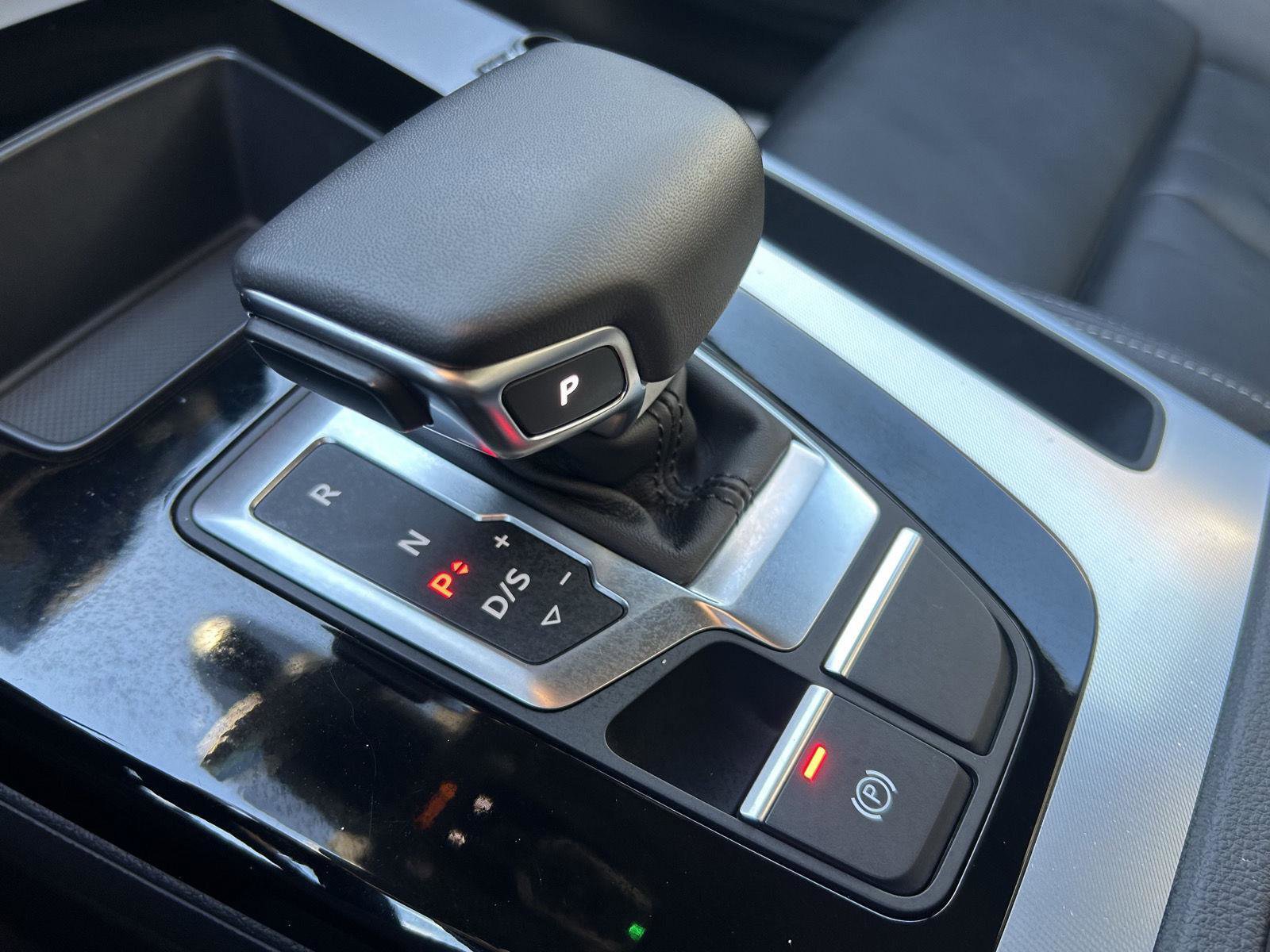 Used 2024 Audi Q5 2.0T Premium image 23